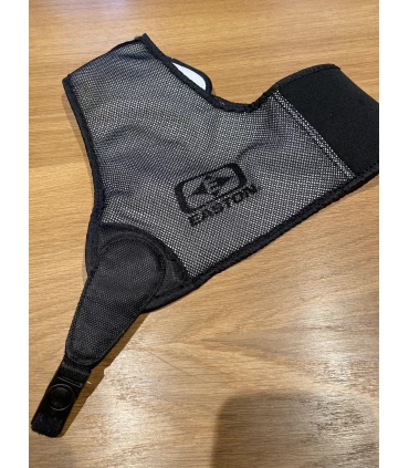 Plastron Easton Dyamond RH Small Occasion