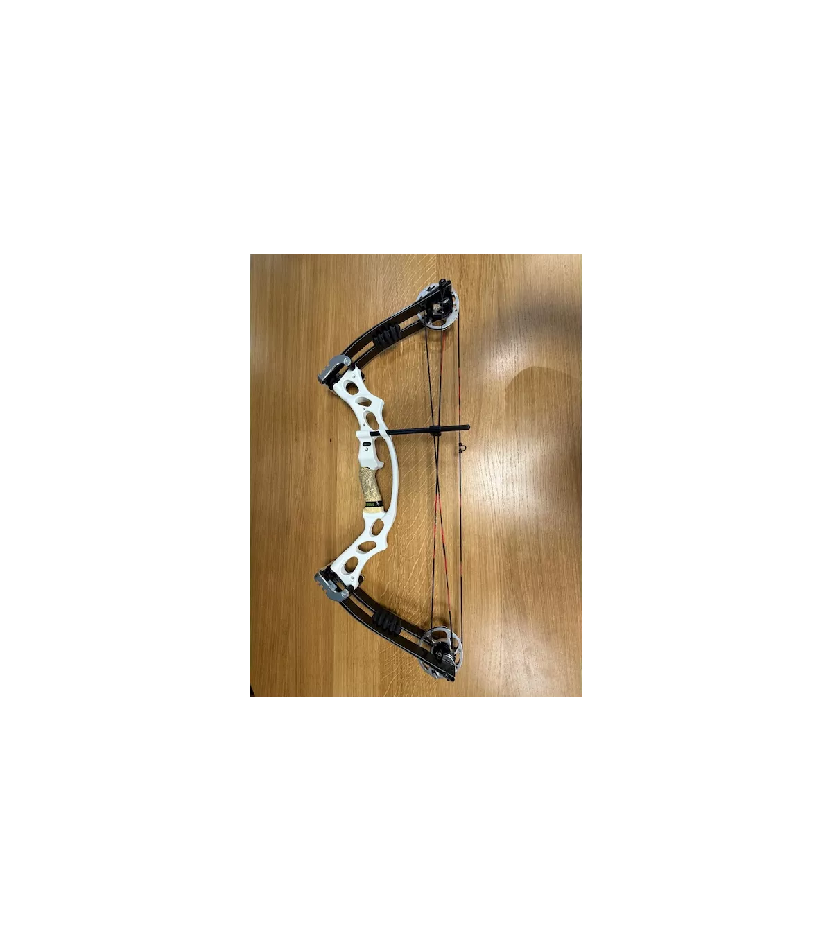 Arc D'occasion Hoyt XT 500 Kobalt LH Blanc