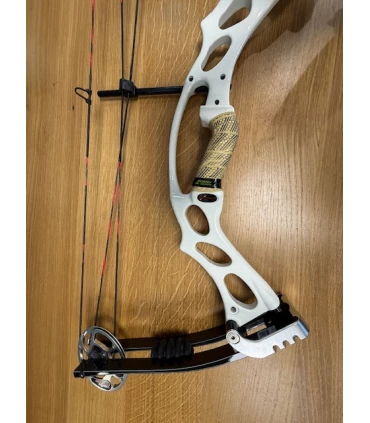 Arc D'occasion Hoyt XT 500 Kobalt LH Blanc